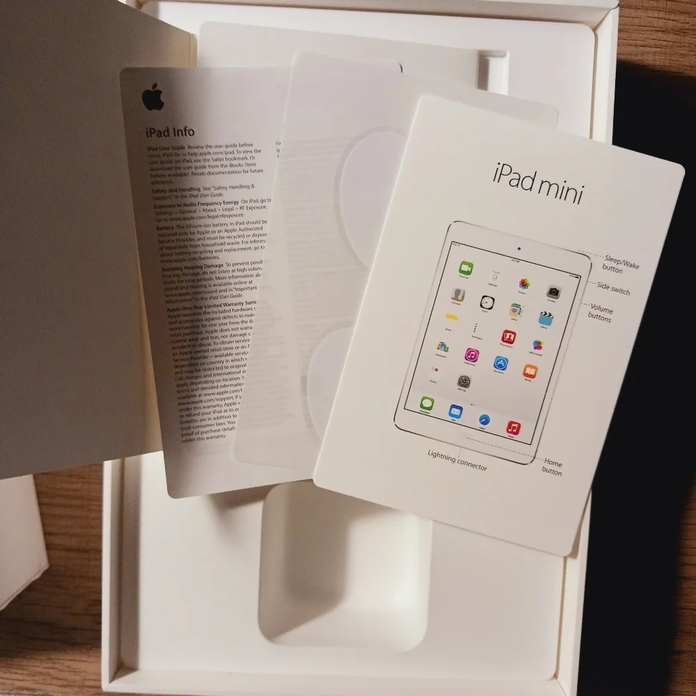 Apple iPad with White Bezel